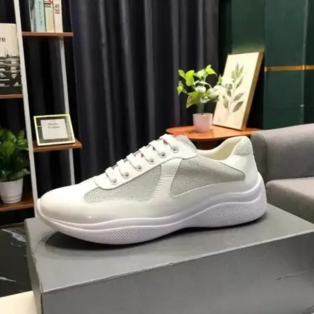 Prada/Adidas Samba Shoes · 31 variantes
