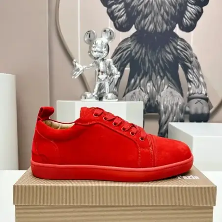 Christian Louboutin Chunky Sneakers · 17 variantes