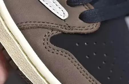 Air Jordan 1 Low