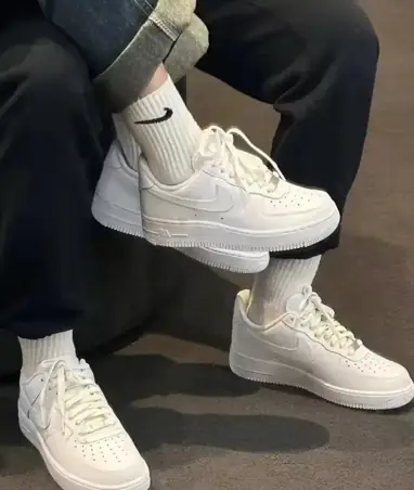 Nike Air Force 1 Sneakers · 22 variantes