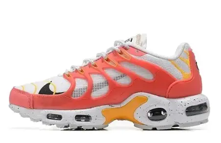 Nike Air Max Plus Sneakers