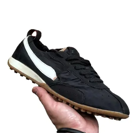 Nike Running Shoes · 8 variantes